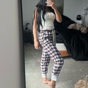 Pajama Set Tank & plaid pants small